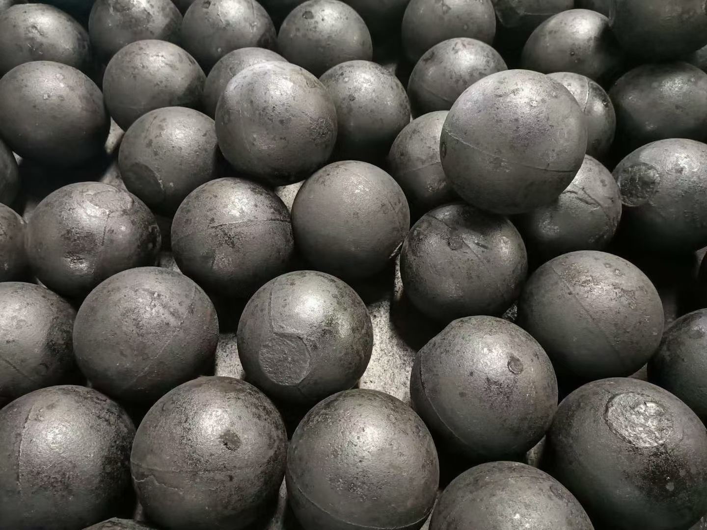 High Hardness 20-150mm 30mm 40mm 60mm 70mm 80mm Cast Iron Balls