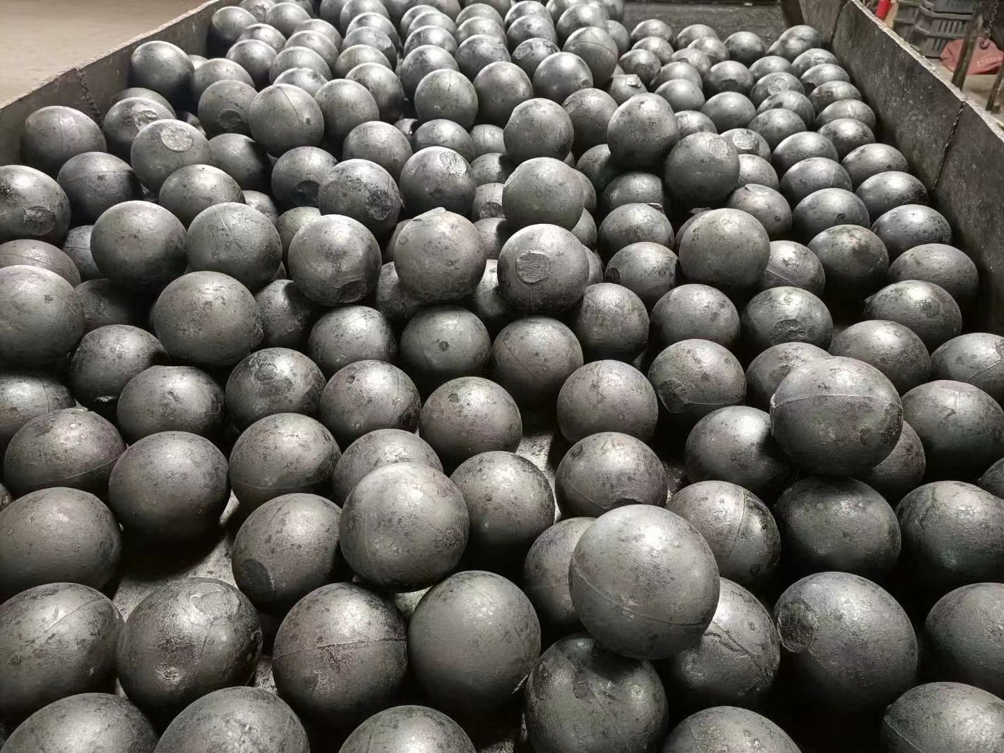 High Hardness 10mm-150mm Casting Steel Grinding Media Balls